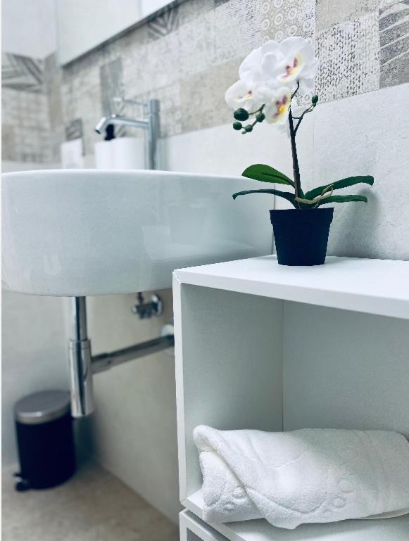 Apartamento Alkece White Údine Exterior foto